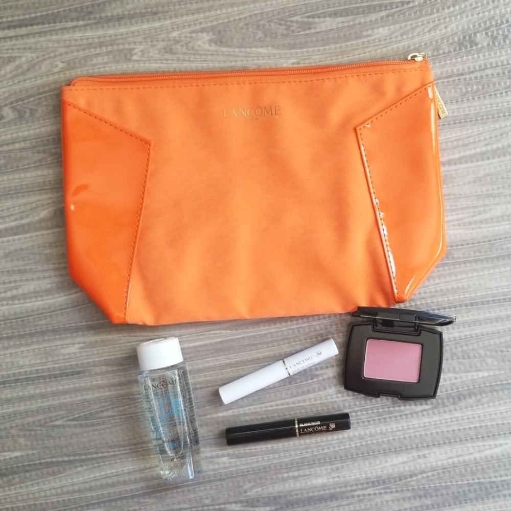 BOGO 🎃  Lancome orange bag makeup sample bundle